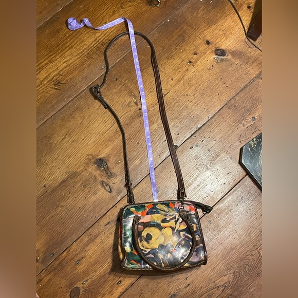 Patricia Nash Cross body top handled bag in English garden. - Picture 8 of 14